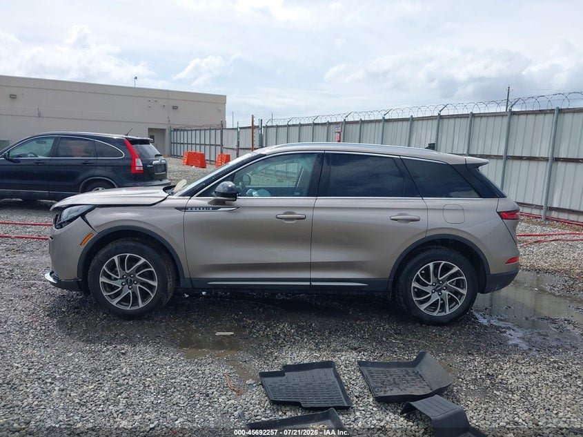 2021 Lincoln Corsair Standard VIN: 5LMCJ1C93MUL08989 Lot: 45692257
