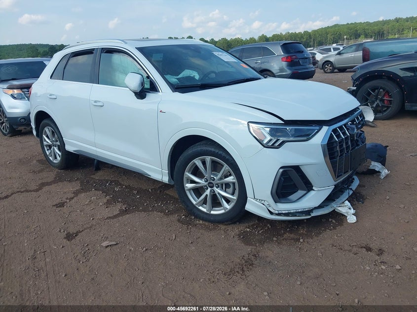 Vin: wa1decf35r1052652, lot: 46190889, audi q3 premium 45 tfsi s line quattro tiptronic 2024 img_1