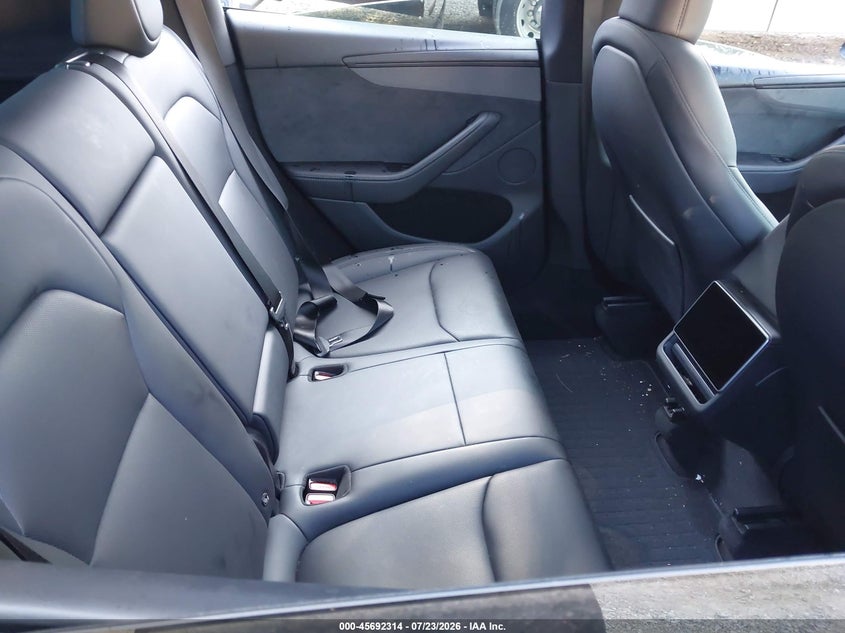 TESLA MODEL Y 2026 VIN 7SAYGDEE9TF573238