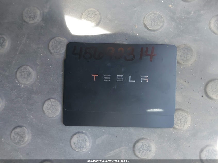 TESLA MODEL Y 2026 VIN 7SAYGDEE9TF573238