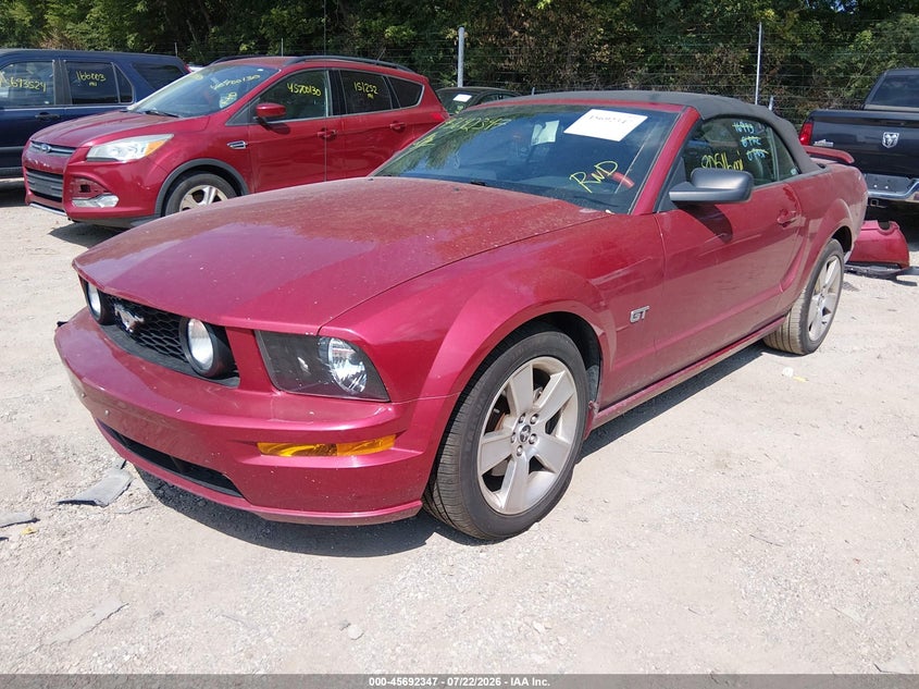 2006 Ford Mustang Gt, Удар сзади, IAAI, VIN 1ZVFT85H665128119 — фото 2