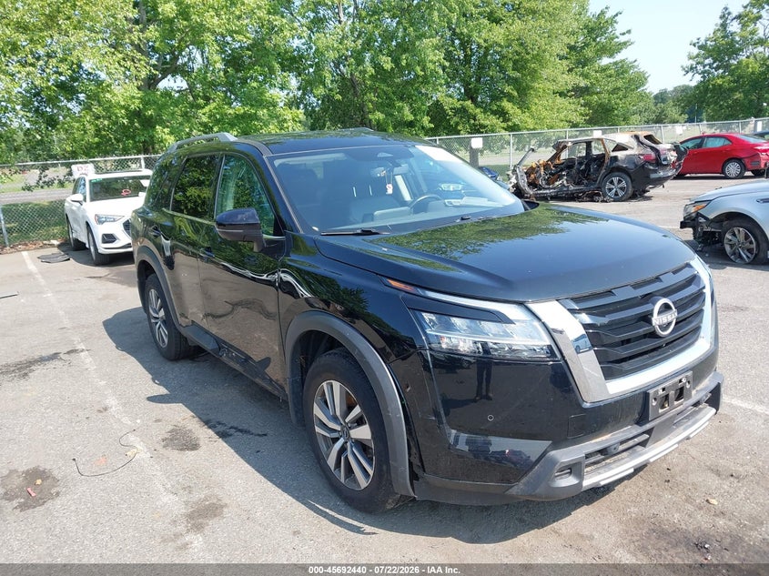 2024 NISSAN PATHFINDER SL 4WD