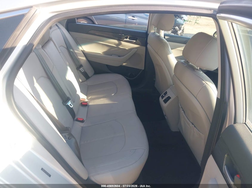 2018 HYUNDAI SONATA auction photo 8
