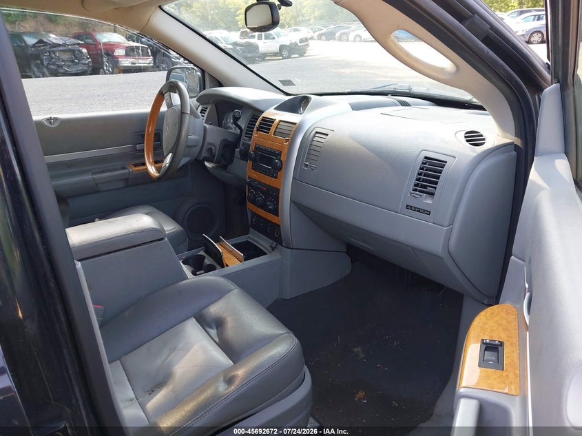 2007 CHRYSLER ASPEN auction photo 5