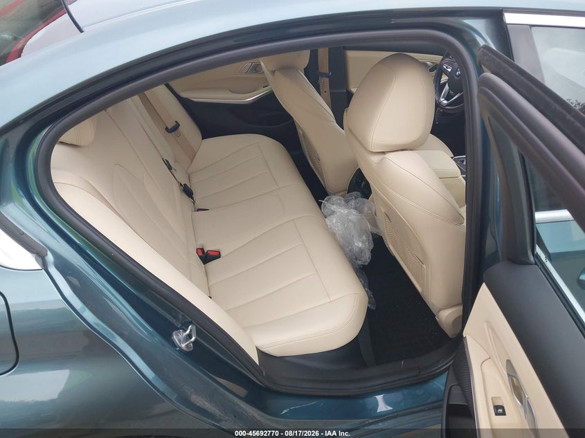 2020 BMW 330I XDRIVE · Photo 8