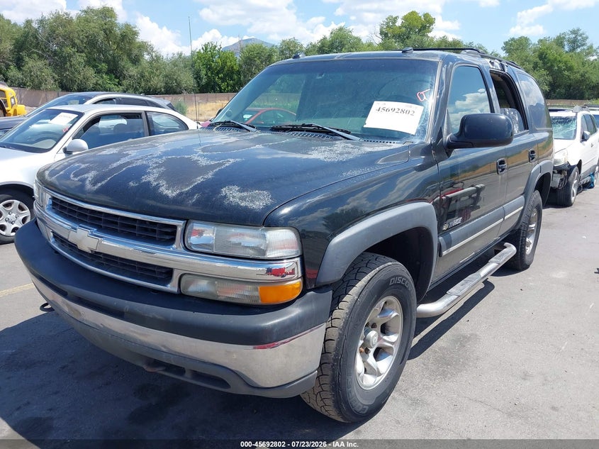 2003 CHEVROLET TAHOE auction photo 2