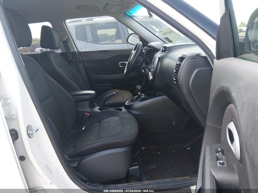 2019 KIA SOUL auction photo 5