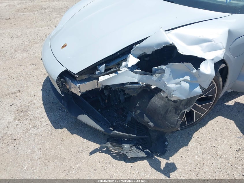 2022 PORSCHE TAYCAN auction photo 6