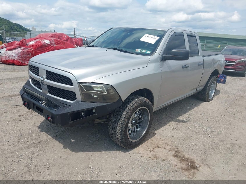 Vin: 1c6rr7ft5hs581882, lot: 46191694, ram 1500 express  4x4 6'4 box 20172