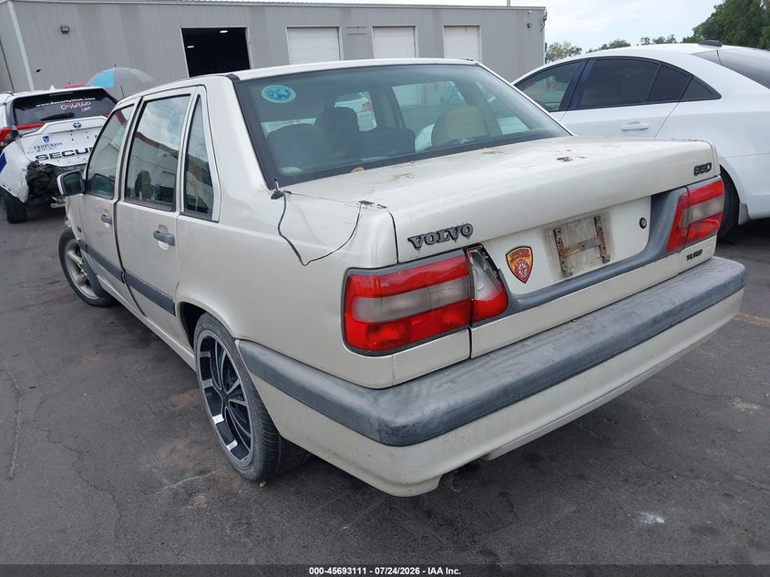 1996 VOLVO 850 auction photo 3