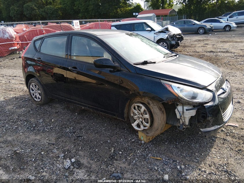 2013 HYUNDAI ACCENT GS