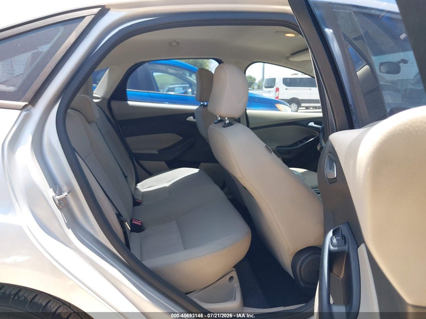 2015 FORD FOCUS auction photo 8
