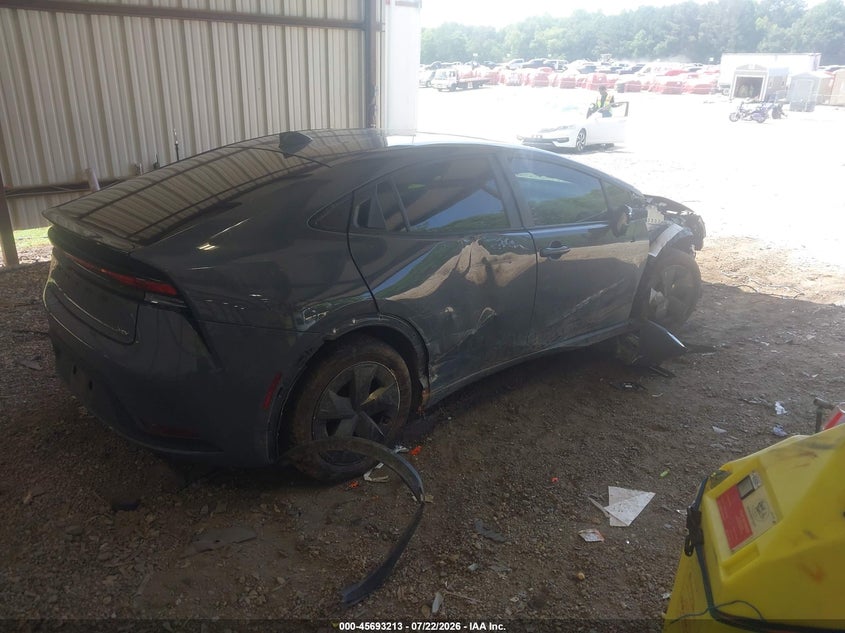 2025 TOYOTA PRIUS auction photo 4