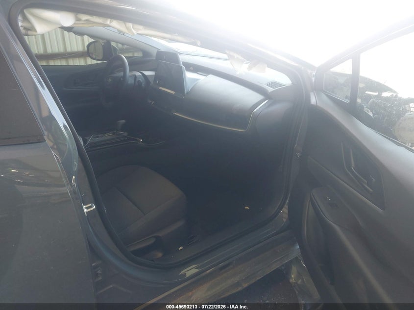 2025 TOYOTA PRIUS auction photo 5