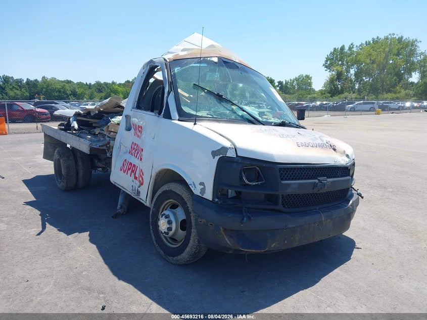 2009 CHEVROLET EXPRESS CUTAWAY WORK VAN