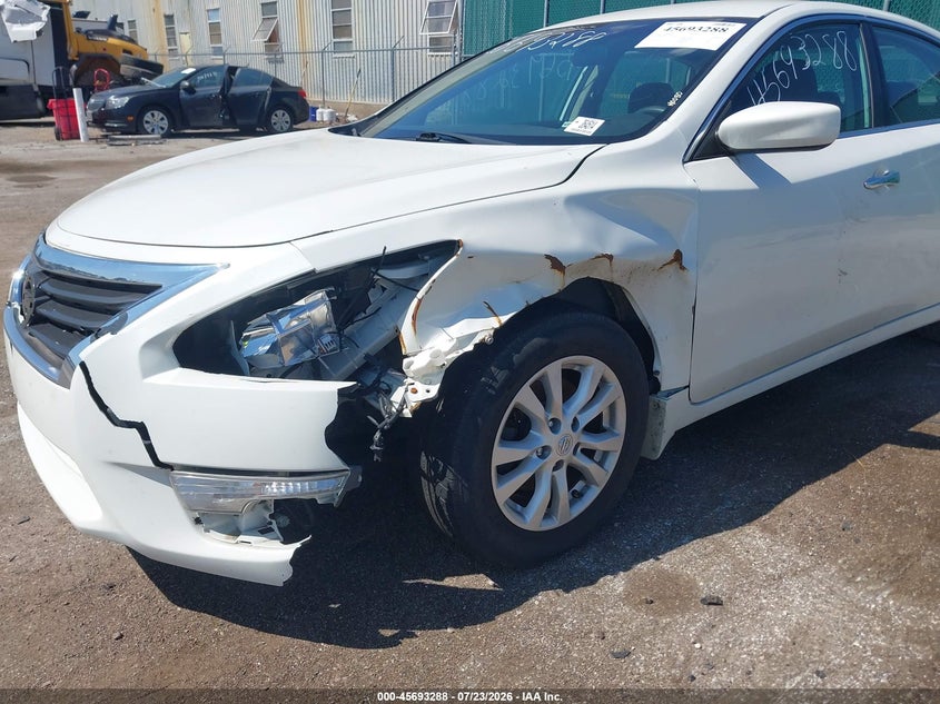 2014 NISSAN ALTIMA auction photo 6