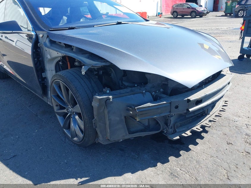 2016 TESLA MODEL S auction photo 6