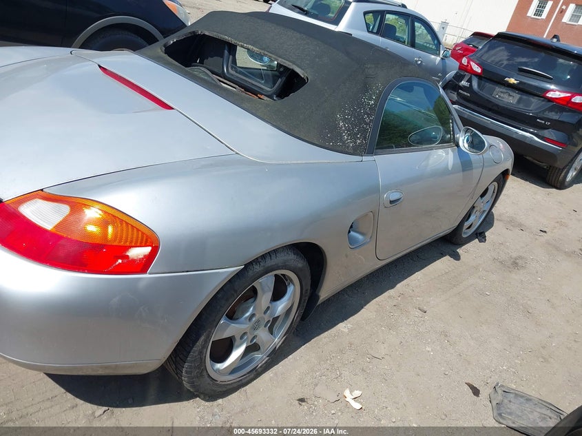 2002 PORSCHE BOXSTER auction photo 4