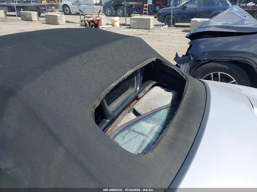 2002 PORSCHE BOXSTER auction photo 6