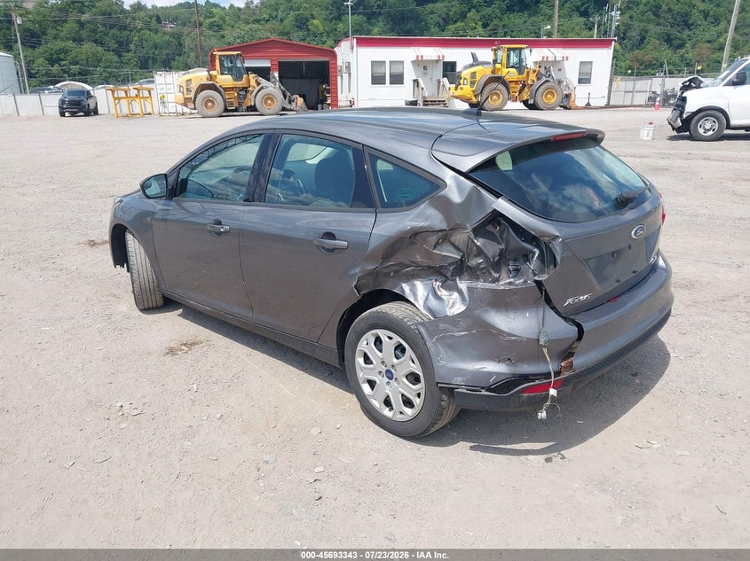 Vin: 1fahp3k22cl448313, lot: 46191971, ford focus se 20123