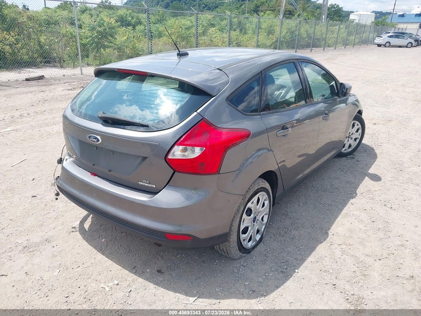 Vin: 1fahp3k22cl448313, lot: 46191971, ford focus se 20124