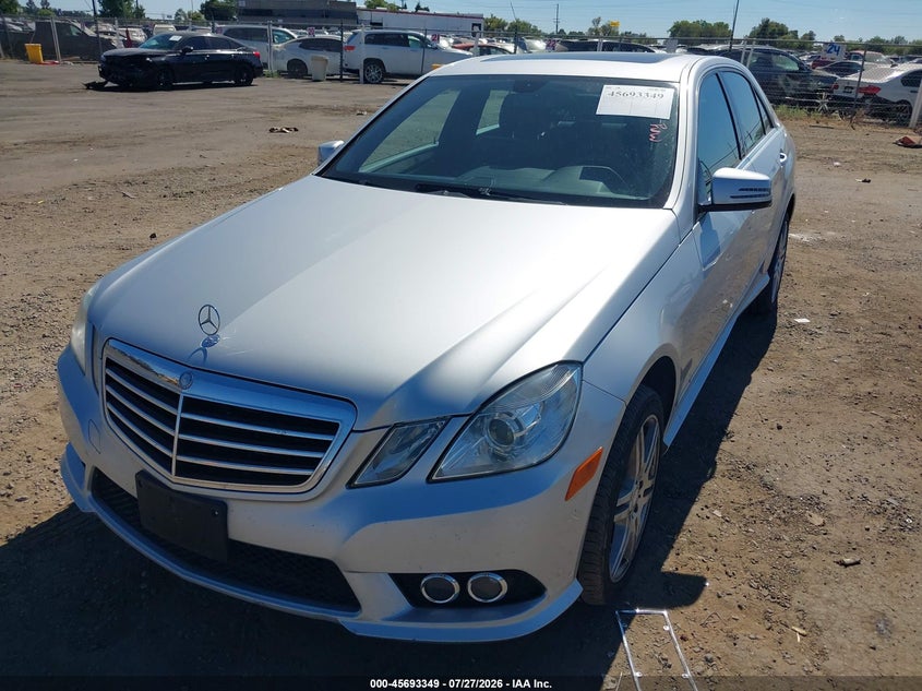 2010 MERCEDES-BENZ E 550 auction photo 2