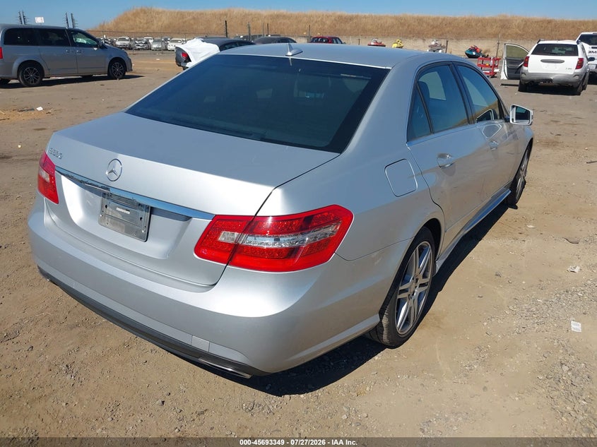 2010 MERCEDES-BENZ E 550 auction photo 4