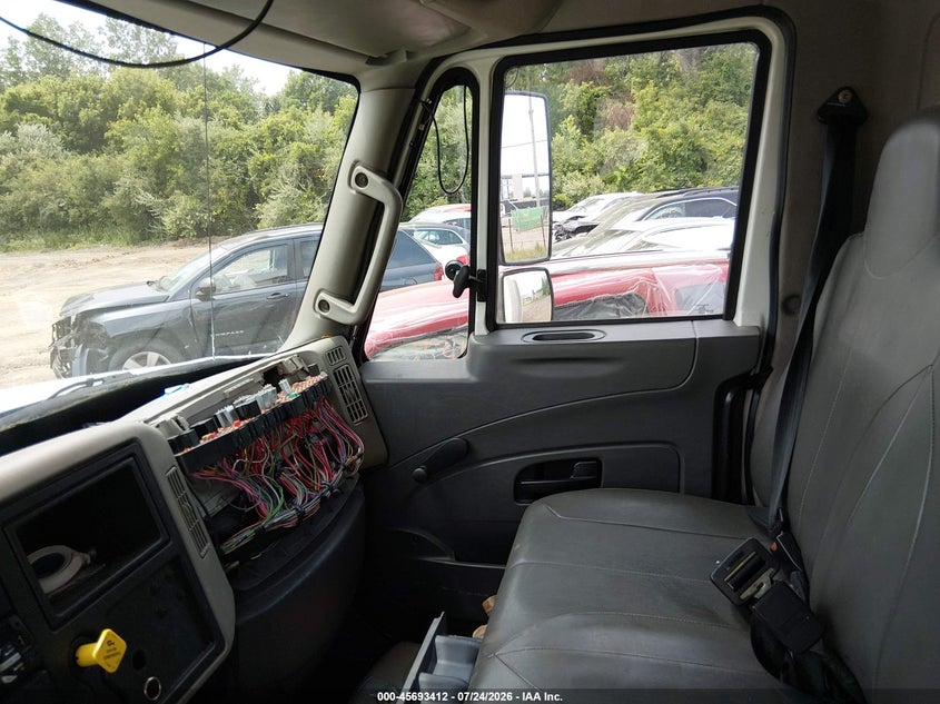 2012 INTERNATIONAL 4000 auction photo 6