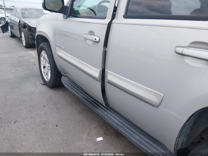 2008 GMC Yukon Slt VIN: 1GKFK13068J226088 Lot: 45693416