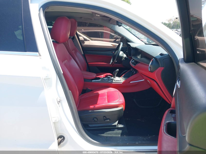 2020 ALFA ROMEO STELVIO auction photo 5
