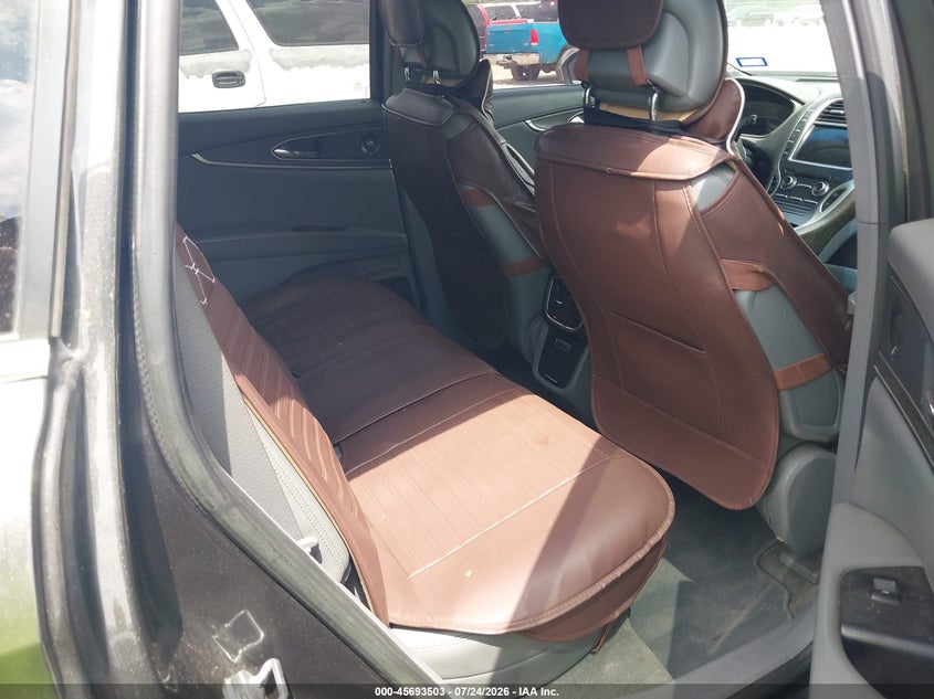 2019 LINCOLN NAUTILUS auction photo 8