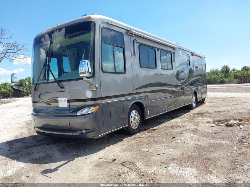 2005 SPARTAN MOTORS MOTORHOME auction photo 2