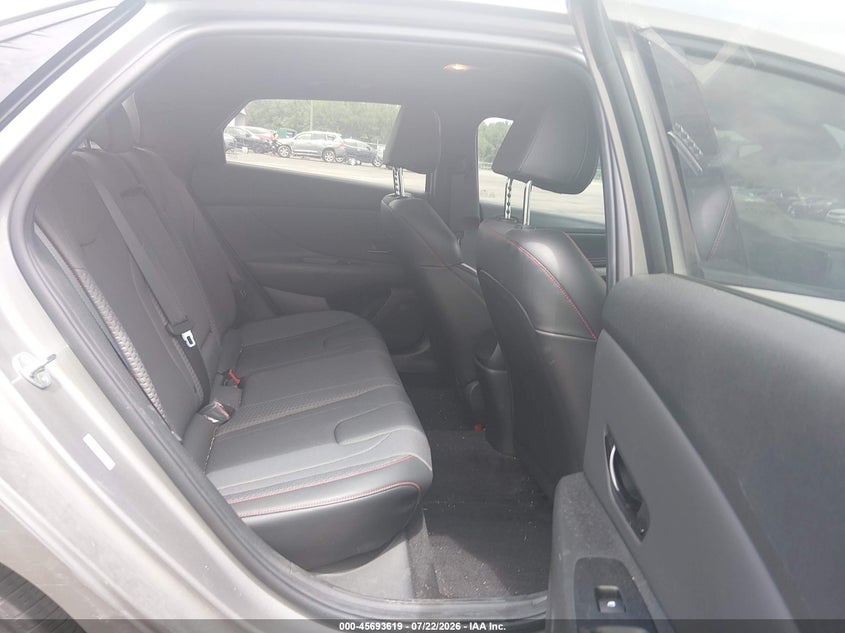 2023 HYUNDAI ELANTRA auction photo 8