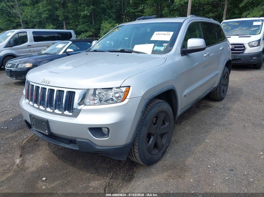 Vin: 1j4rr4gt0bc629581, lot: 46192252, jeep grand cherokee laredo 20112