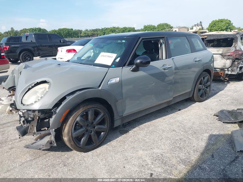 2016 MINI CLUBMAN auction photo 2