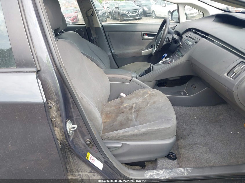 2010 TOYOTA PRIUS auction photo 5