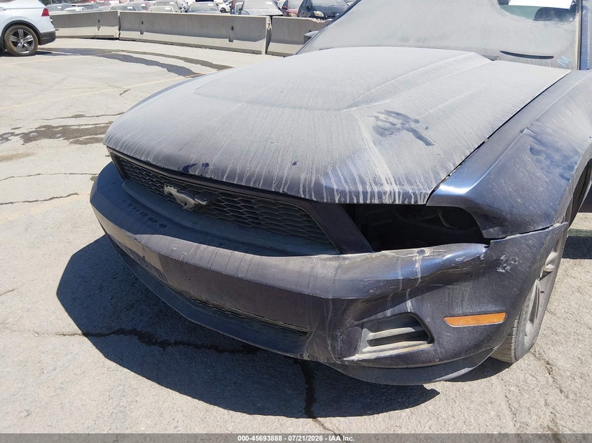 2012 FORD MUSTANG auction photo 6
