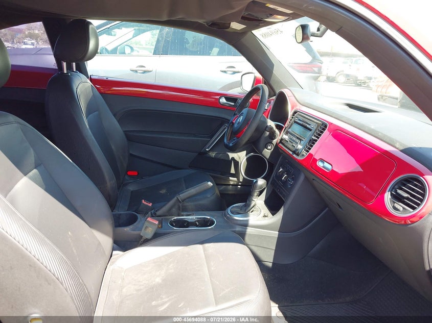 2012 Volkswagen Beetle 2.5L VIN: 3VWJP7AT1CM602132 Lot: 45694088