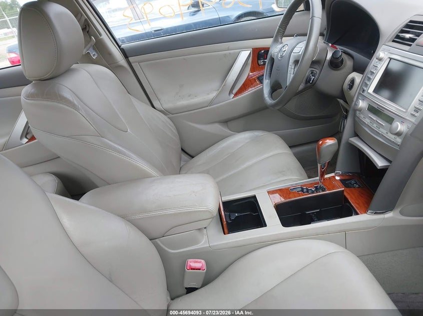 2010 TOYOTA CAMRY HYBRID auction photo 5