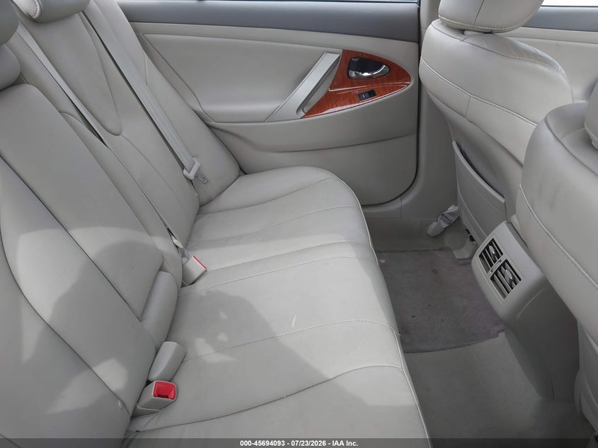 2010 TOYOTA CAMRY HYBRID auction photo 8