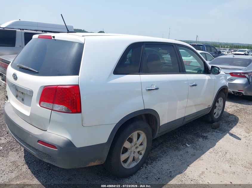 2011 KIA SORENTO auction photo 4