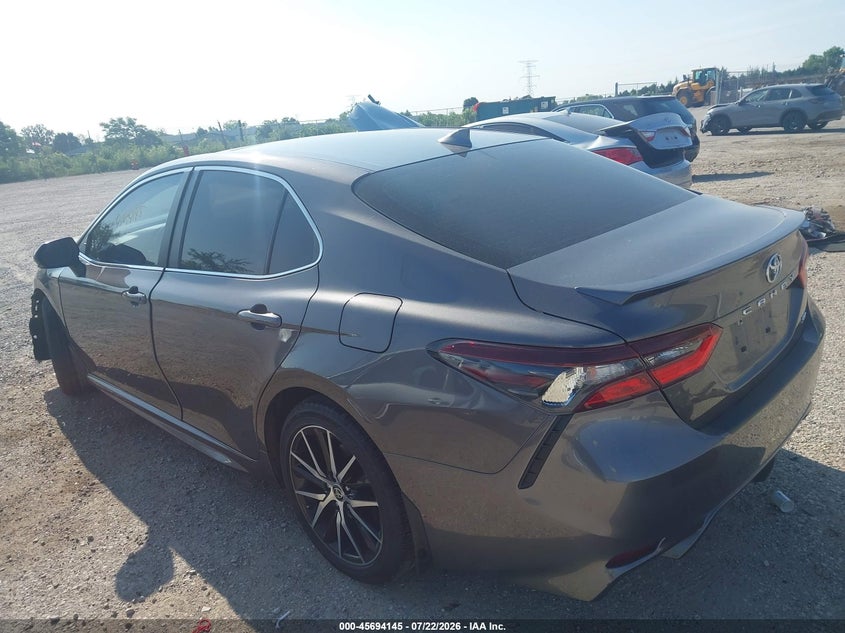 Фото 3 - TOYOTA CAMRY