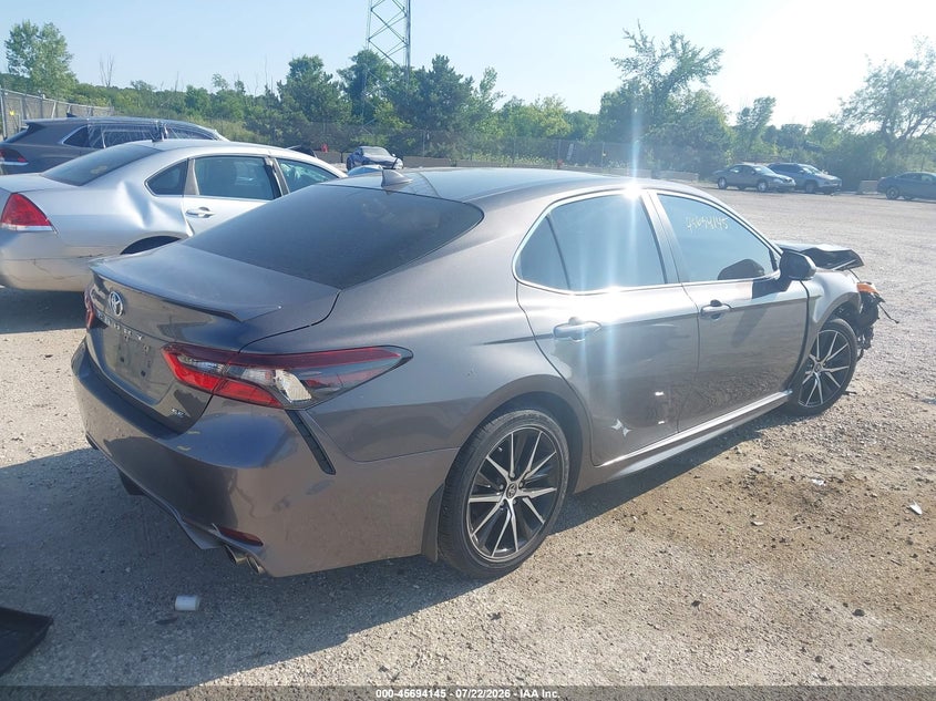 TOYOTA CAMRY - zdjęcie 4