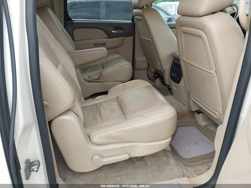 2013 CHEVROLET SUBURBAN auction photo 8