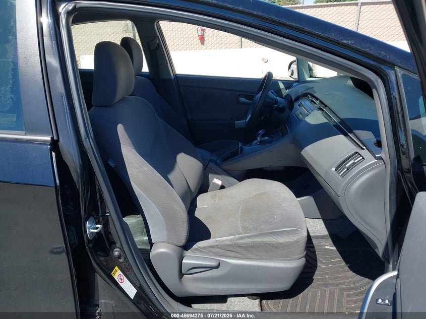 2011 TOYOTA PRIUS auction photo 5