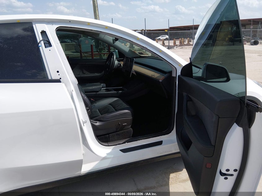 2021 TESLA MODEL Y auction photo 5