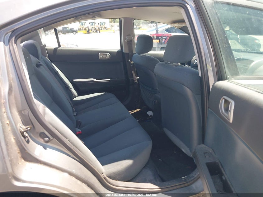 2005 MITSUBISHI GALANT auction photo 8