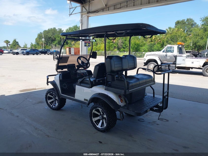 2023 EVOLUTION GOLF CART auction photo 3