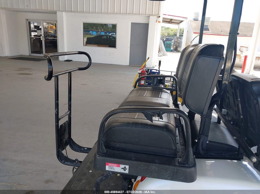 2023 EVOLUTION GOLF CART auction photo 8