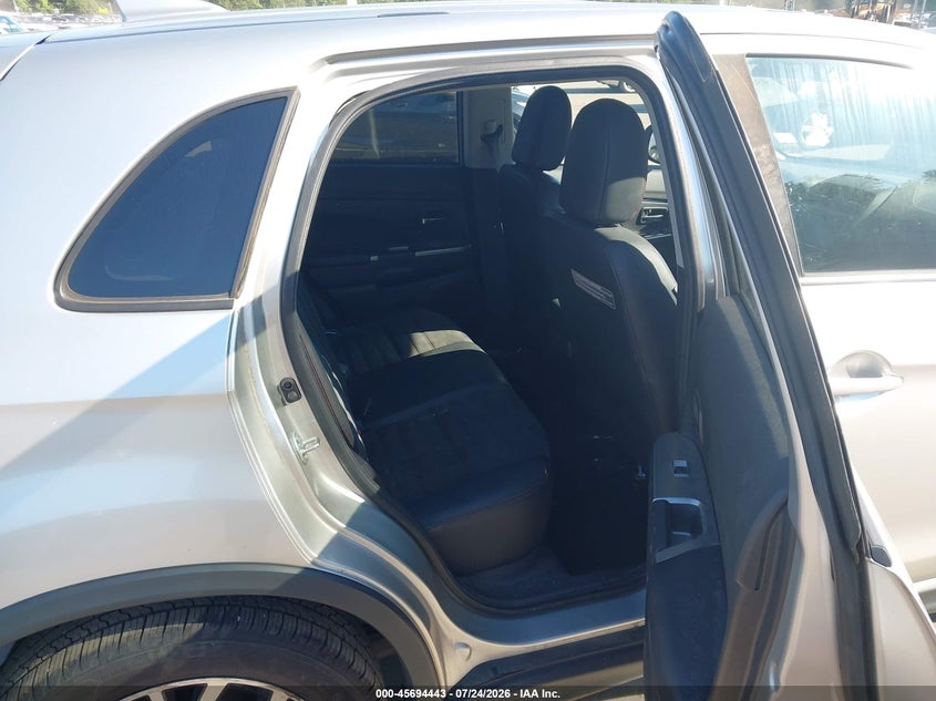2018 MITSUBISHI OUTLANDER SPORT auction photo 8